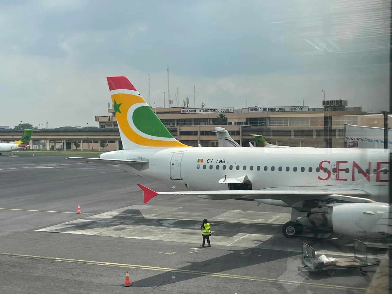 Suspension des lignes cÃ´tiÃ¨res Cotonou-Douala-Libreville : Air SÃ©nÃ©gal Ã©voque des pertes de plus de 10 milliards FCfa par an Lâ€™ancien Directeur Mamadou Lamine Sow propose une suppression de 800 postes